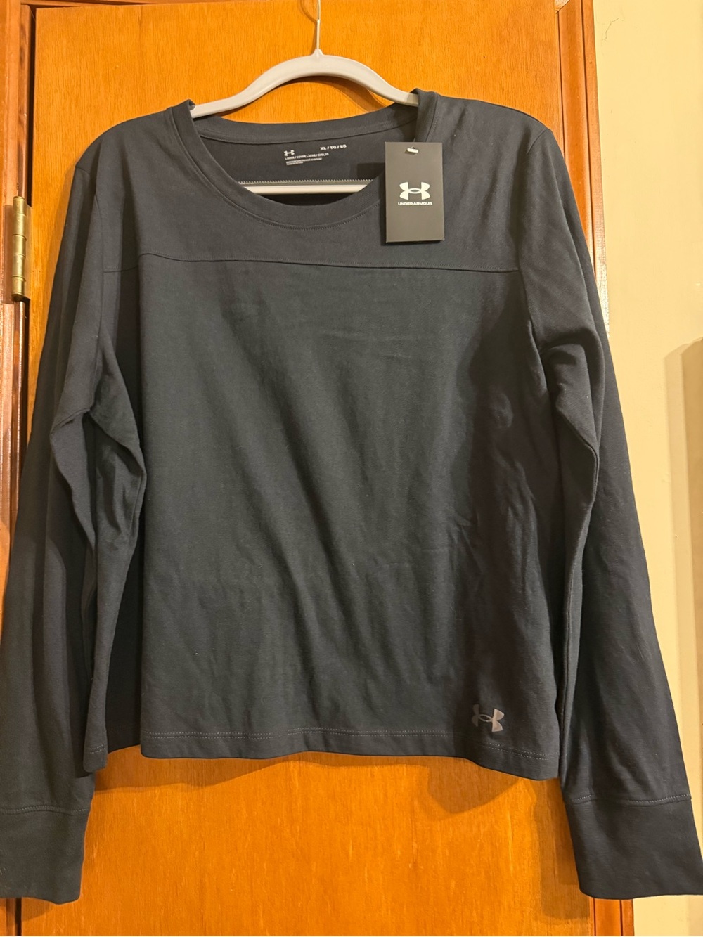 Under Armour Women’s Long-Sleeve Performance Shirt - Black
